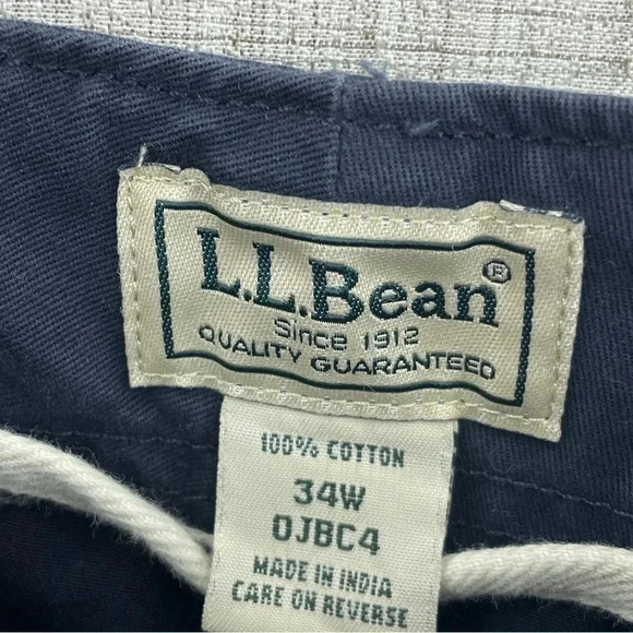 LL Bean Mens Size 34W navy blue cargo shorts 1917 - Picture 4 of 7